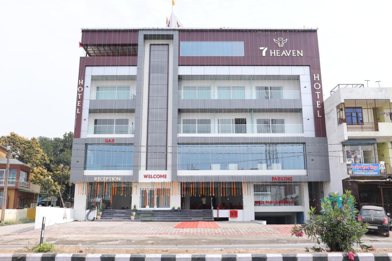 Hotel 7 Heaven Dehradun Dış mekan fotoğraf