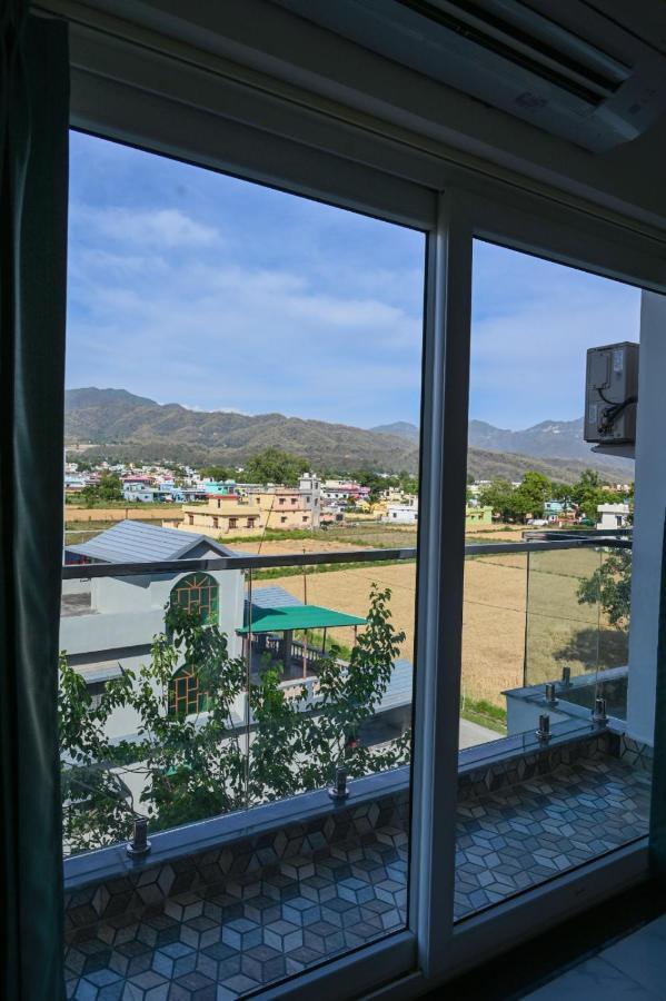 Hotel 7 Heaven Dehradun Dış mekan fotoğraf